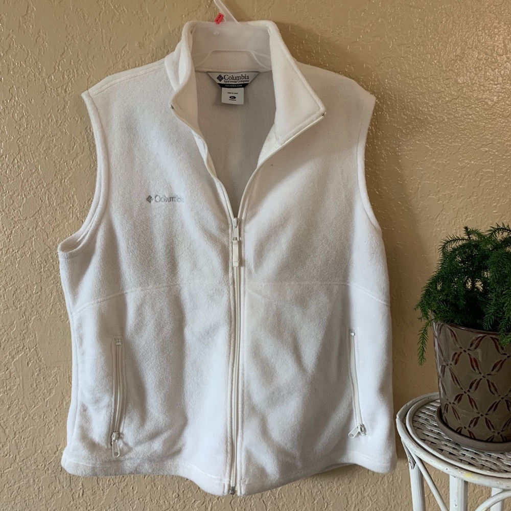 COLUMBIA ✨ WHITE FLEECE ZIP UP WINTER VEST